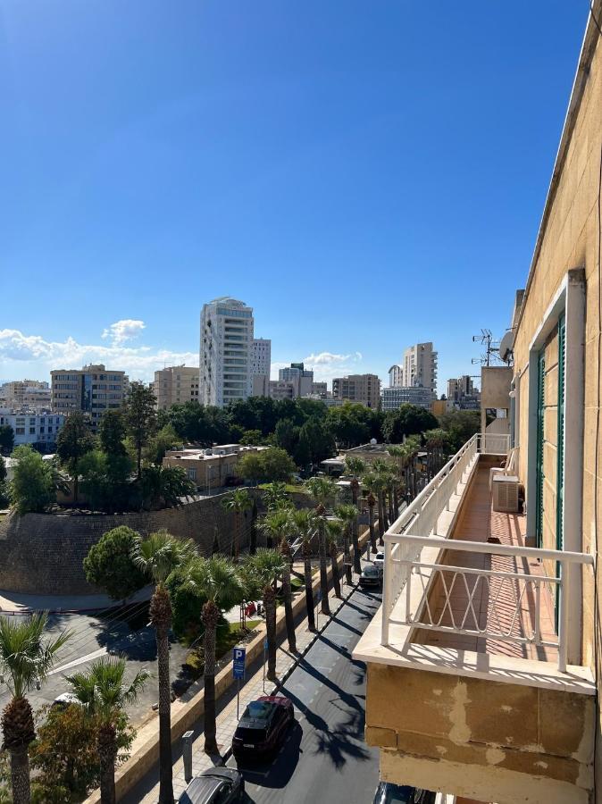 Nicosia City Centre Sky Views Apartment Bagian luar foto