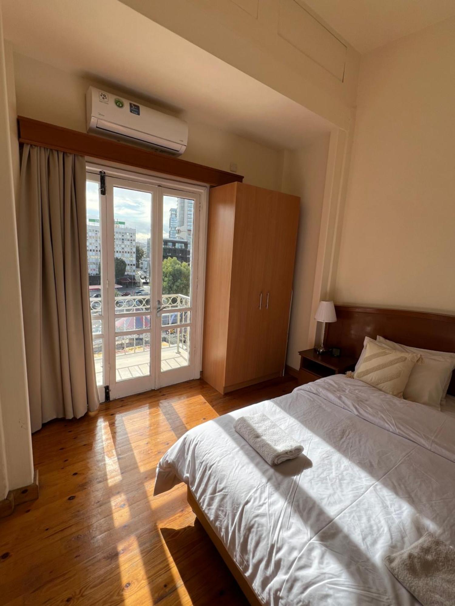 Nicosia City Centre Sky Views Apartment Bagian luar foto